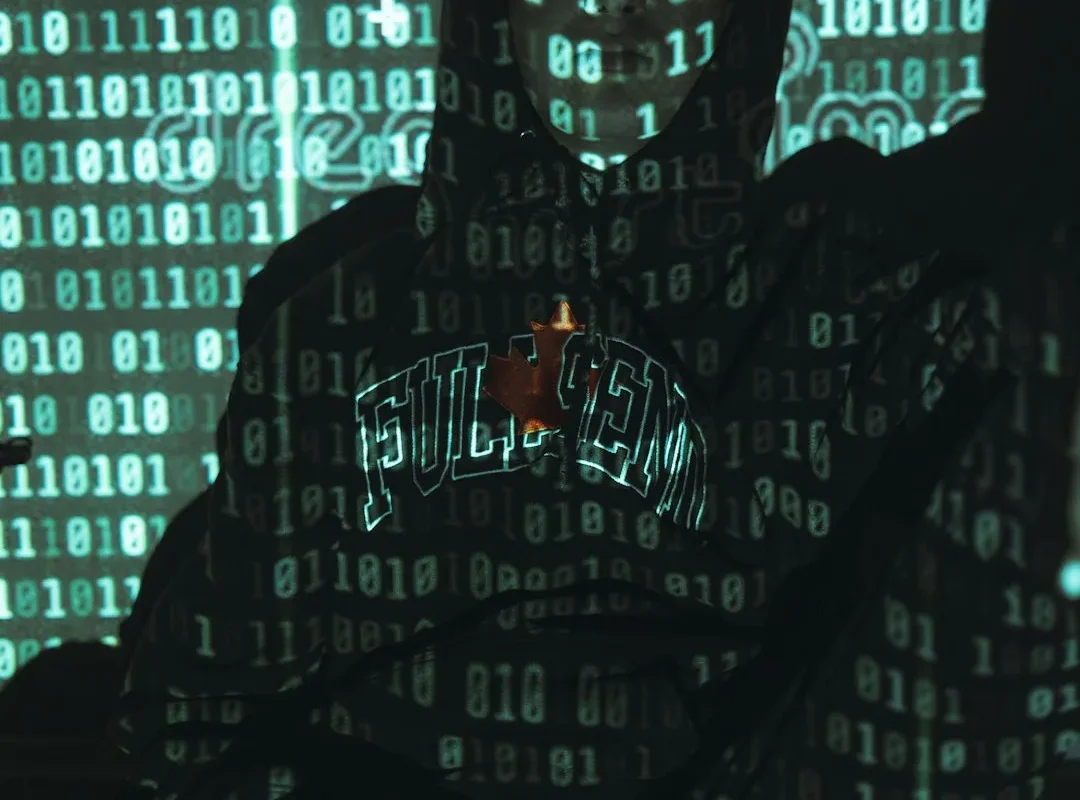 How McAfee Helps Prevent Identity Theft Online 1 How McAfee Helps Prevent Identity Theft Online