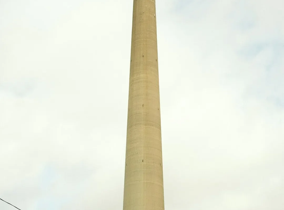 McAfee vs. Norton: A Detailed Feature-by-Feature Comparison 1 McAfee vs. Norton: A Detailed Feature-by-Feature Comparison